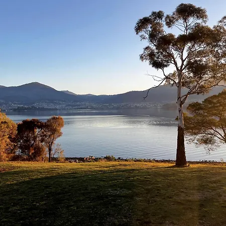 Otago Cottage-2